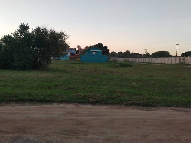 Venda em Vila Capri - Araruama