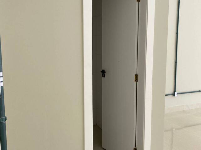 #4 - Sala para Venda em Araruama - RJ - 3